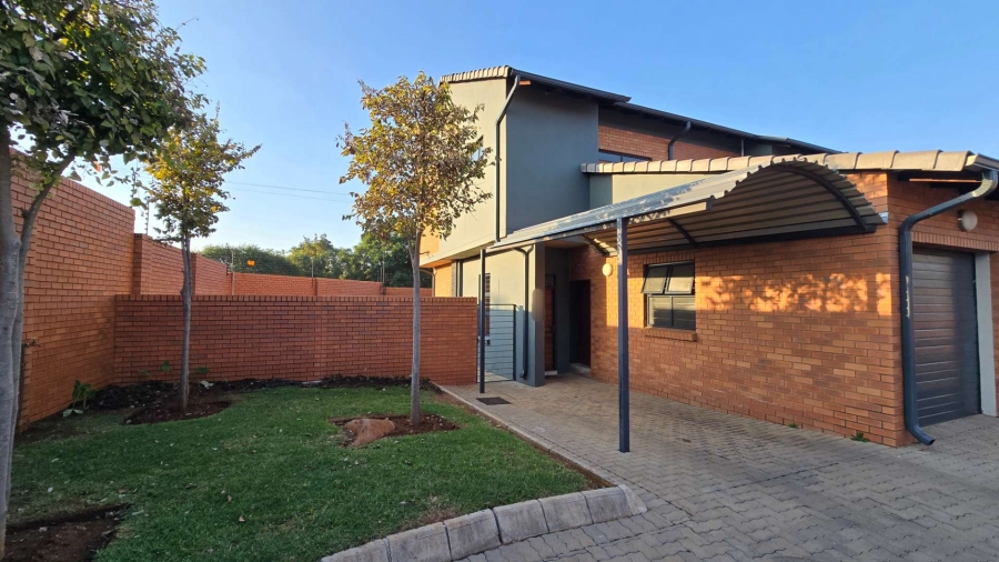 2 Bedroom Property for Sale in Montana Gauteng