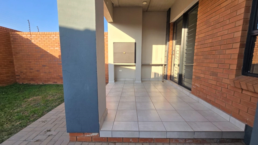 2 Bedroom Property for Sale in Montana Gauteng