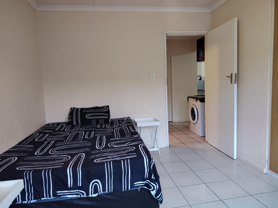 2 Bedroom Property for Sale in Moregloed Gauteng