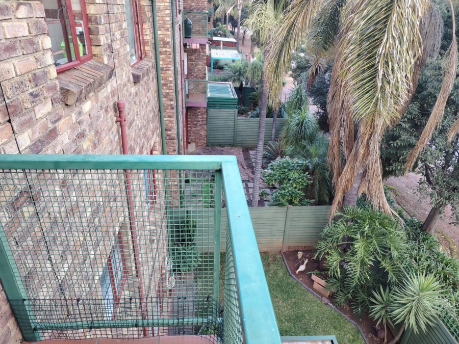 2 Bedroom Property for Sale in Moregloed Gauteng