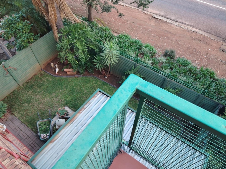2 Bedroom Property for Sale in Moregloed Gauteng