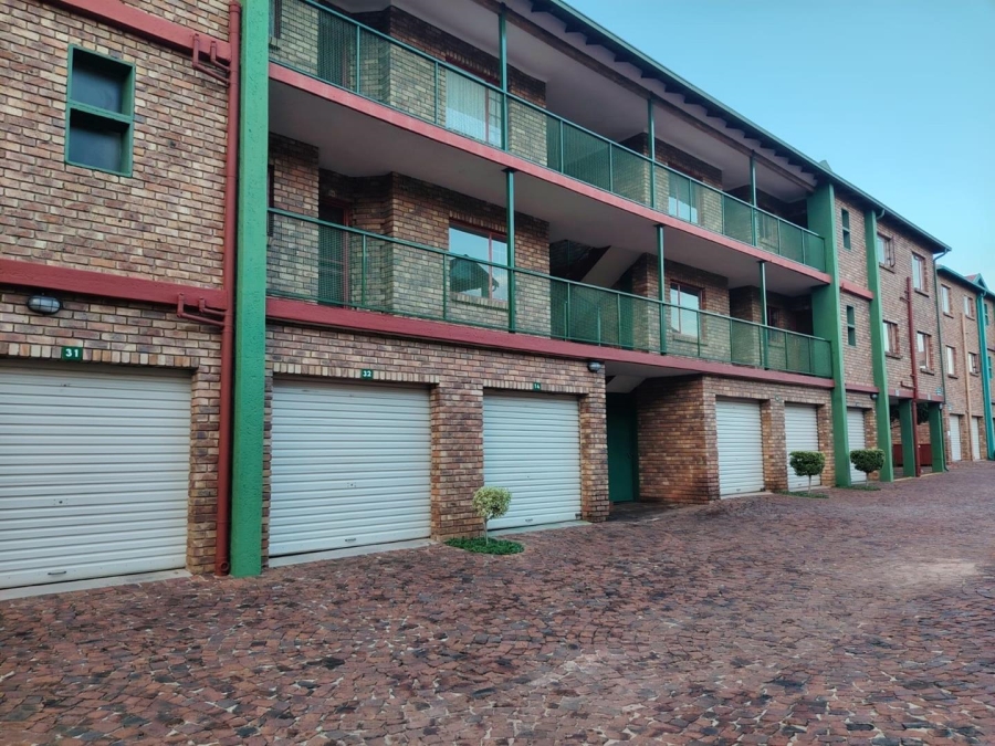 2 Bedroom Property for Sale in Moregloed Gauteng