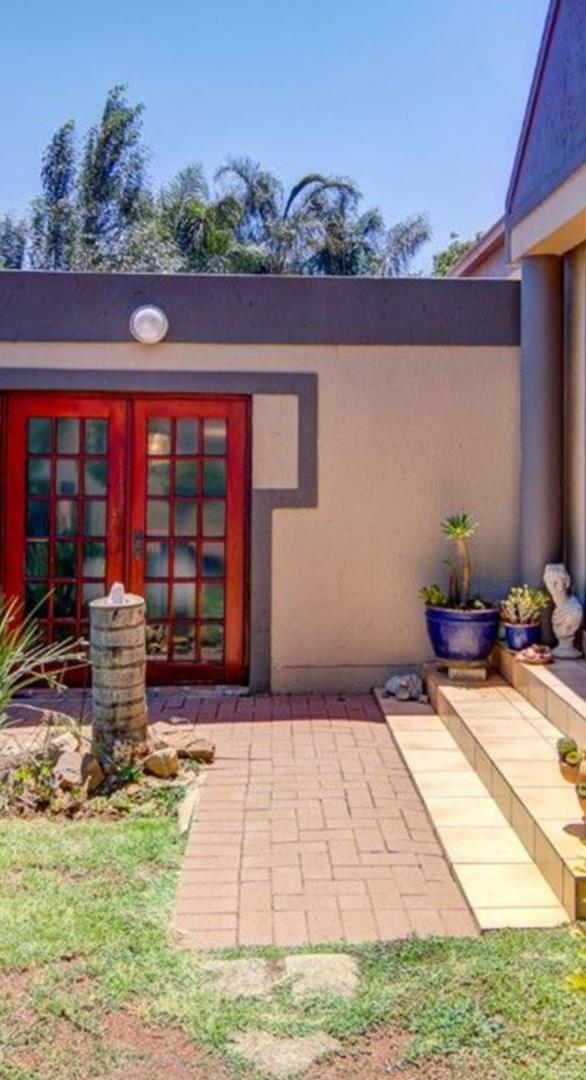 3 Bedroom Property for Sale in Glen Marais Gauteng