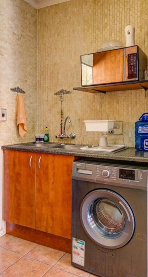 3 Bedroom Property for Sale in Glen Marais Gauteng