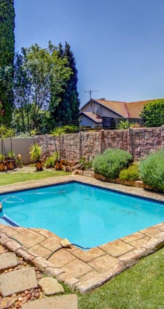 3 Bedroom Property for Sale in Glen Marais Gauteng