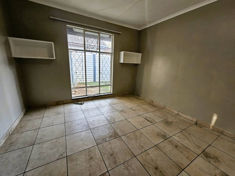 To Let 2 Bedroom Property for Rent in Daspoort Gauteng