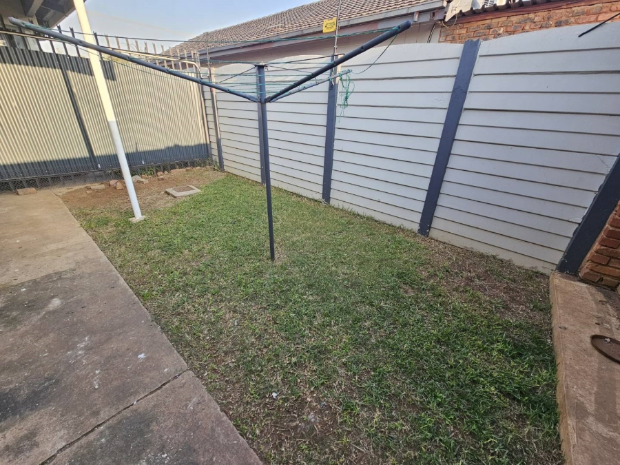 To Let 2 Bedroom Property for Rent in Daspoort Gauteng