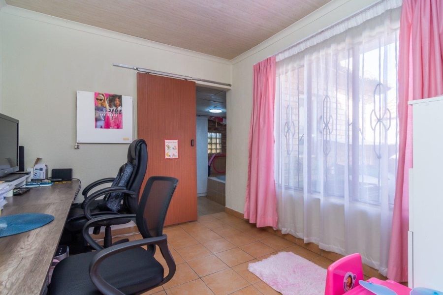 3 Bedroom Property for Sale in Groblerpark Gauteng