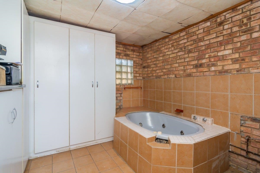 3 Bedroom Property for Sale in Groblerpark Gauteng