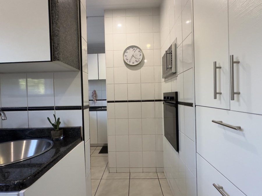 4 Bedroom Property for Sale in Glenvista Gauteng