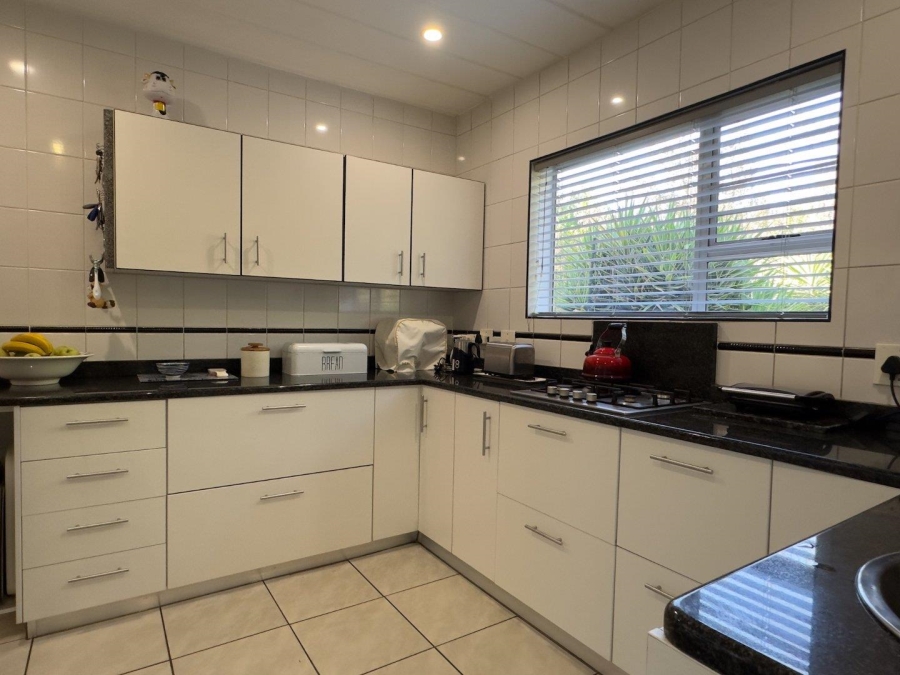 4 Bedroom Property for Sale in Glenvista Gauteng