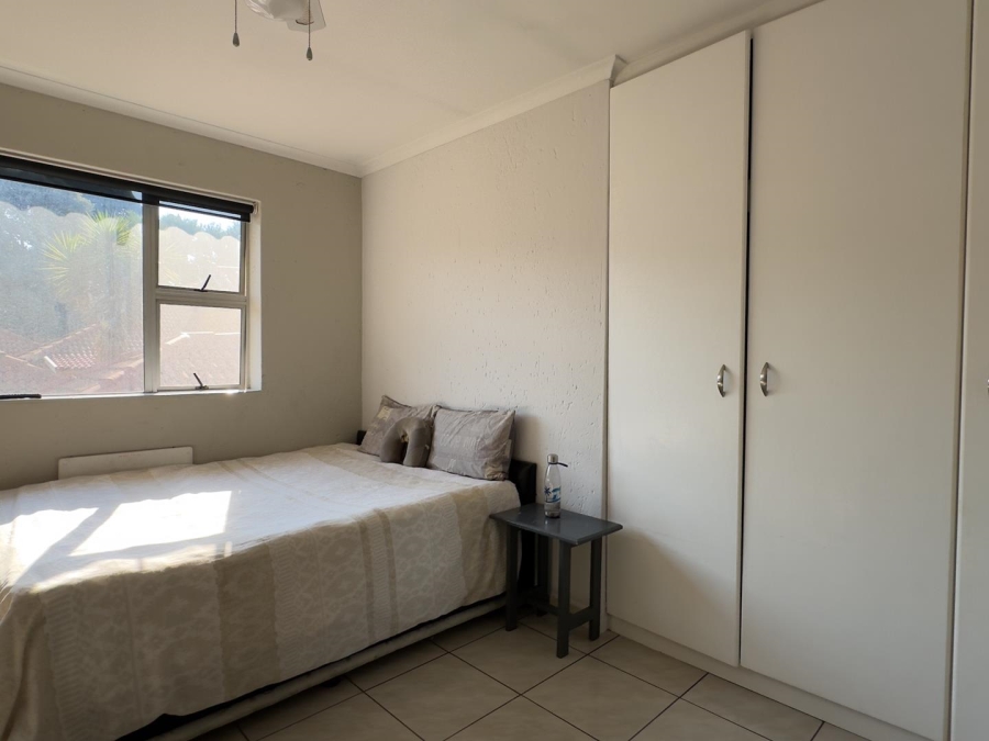 4 Bedroom Property for Sale in Glenvista Gauteng