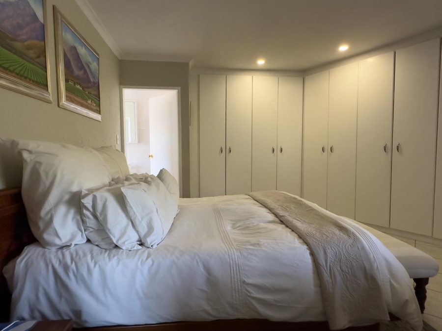 4 Bedroom Property for Sale in Glenvista Gauteng