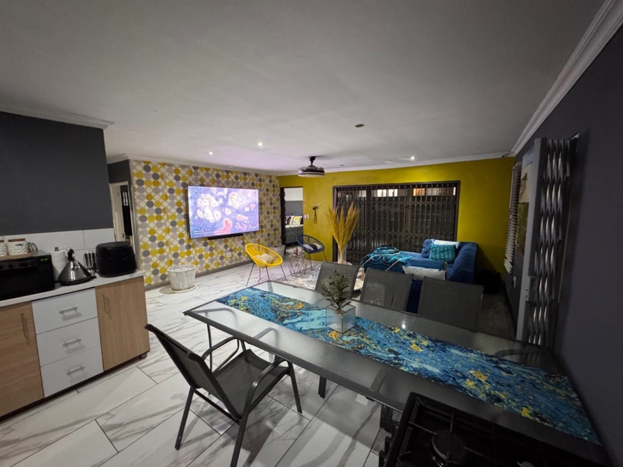 3 Bedroom Property for Sale in Roodekop Gauteng