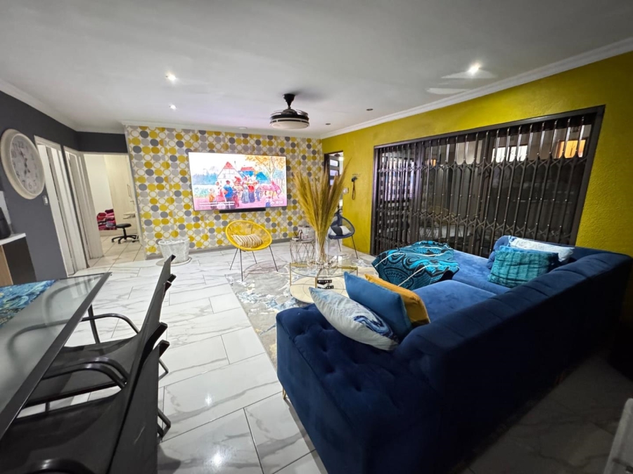 3 Bedroom Property for Sale in Roodekop Gauteng