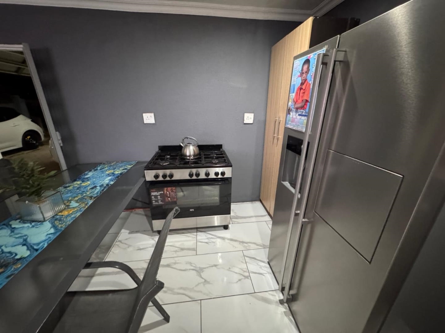 3 Bedroom Property for Sale in Roodekop Gauteng