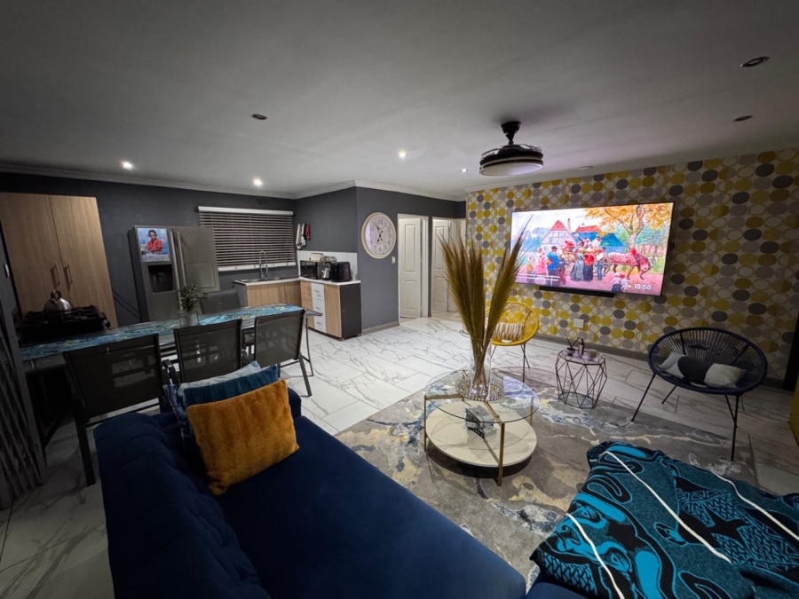 3 Bedroom Property for Sale in Roodekop Gauteng
