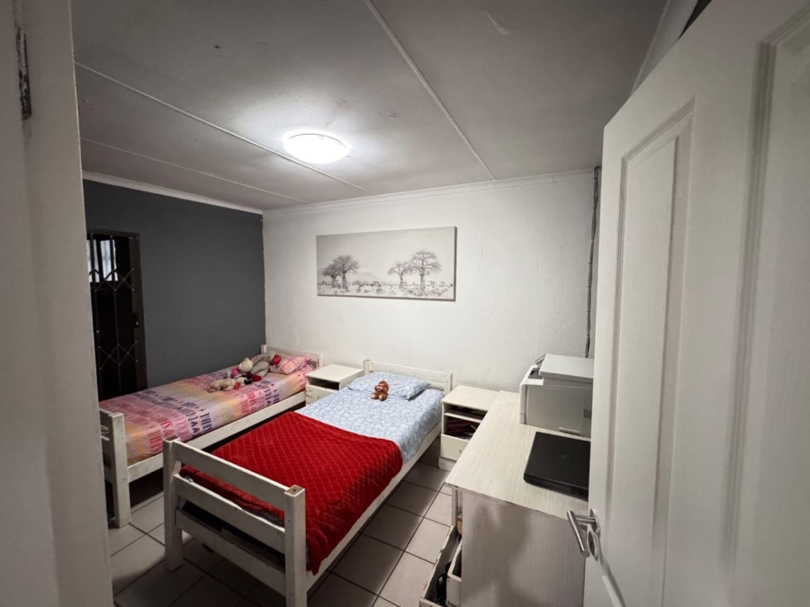 3 Bedroom Property for Sale in Roodekop Gauteng