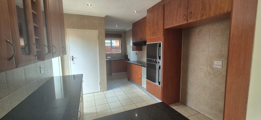3 Bedroom Property for Sale in New Redruth Gauteng