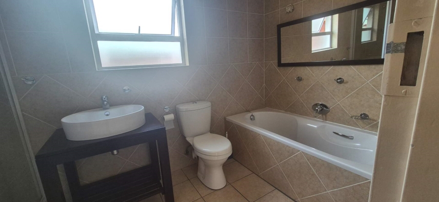 3 Bedroom Property for Sale in New Redruth Gauteng