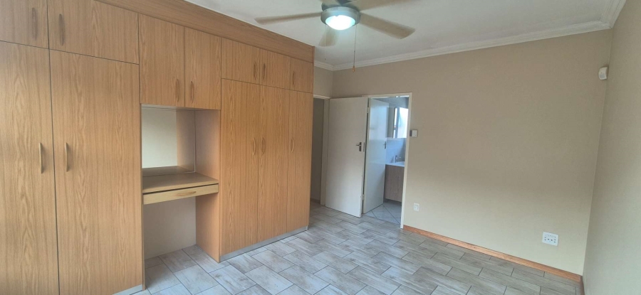 3 Bedroom Property for Sale in New Redruth Gauteng