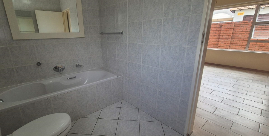 3 Bedroom Property for Sale in New Redruth Gauteng