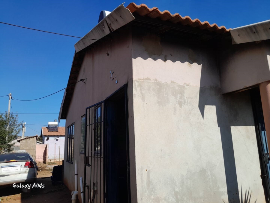 2 Bedroom Property for Sale in Lehae Gauteng
