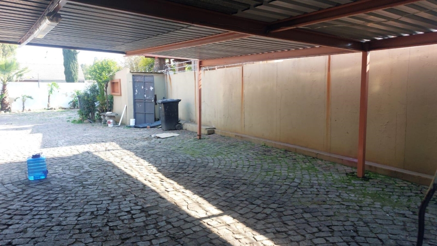 To Let 3 Bedroom Property for Rent in Randhart Gauteng