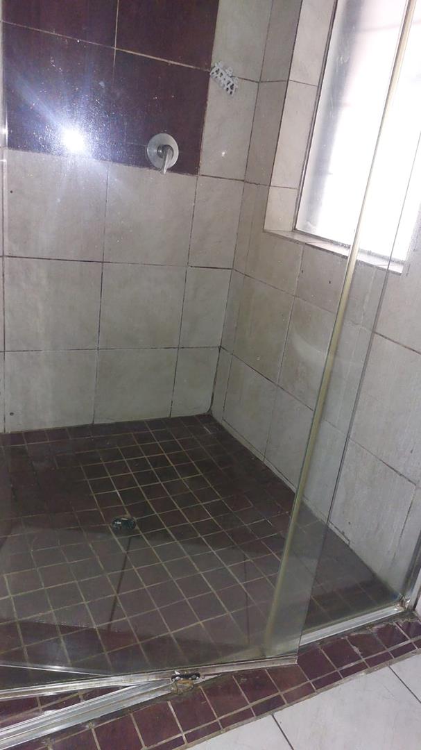 To Let 3 Bedroom Property for Rent in Randhart Gauteng