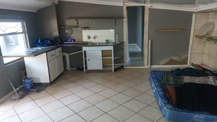 To Let 3 Bedroom Property for Rent in Randhart Gauteng