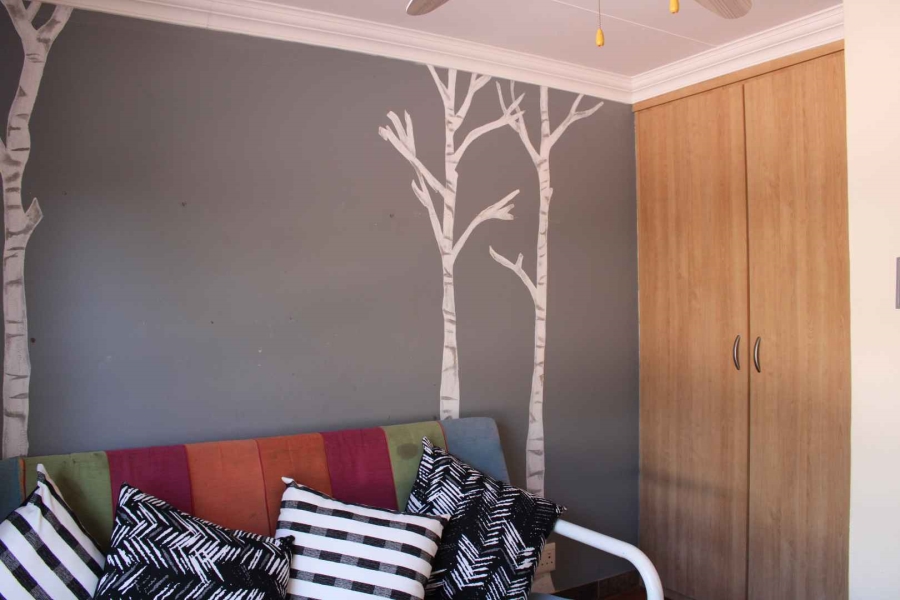 5 Bedroom Property for Sale in Blue Saddle Ranches Gauteng
