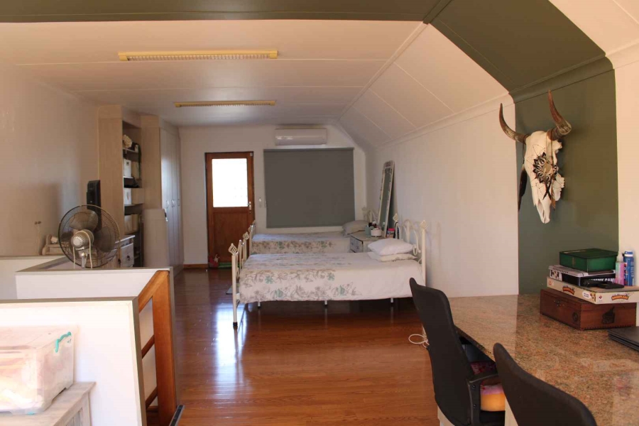 5 Bedroom Property for Sale in Blue Saddle Ranches Gauteng