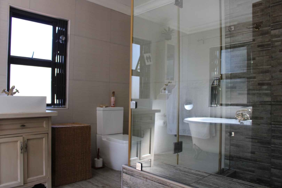 5 Bedroom Property for Sale in Blue Saddle Ranches Gauteng