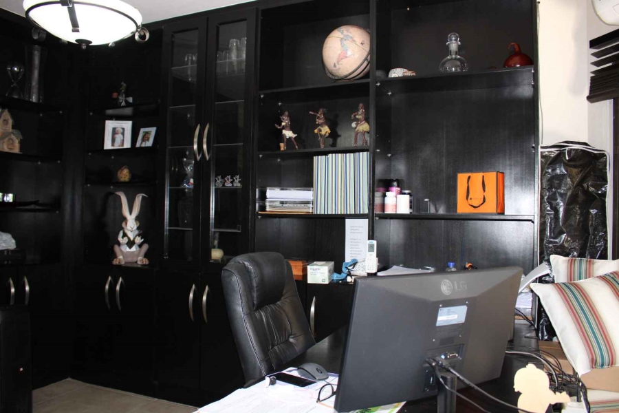 5 Bedroom Property for Sale in Blue Saddle Ranches Gauteng