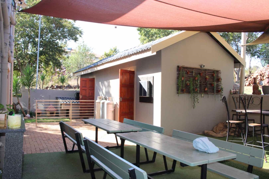5 Bedroom Property for Sale in Blue Saddle Ranches Gauteng