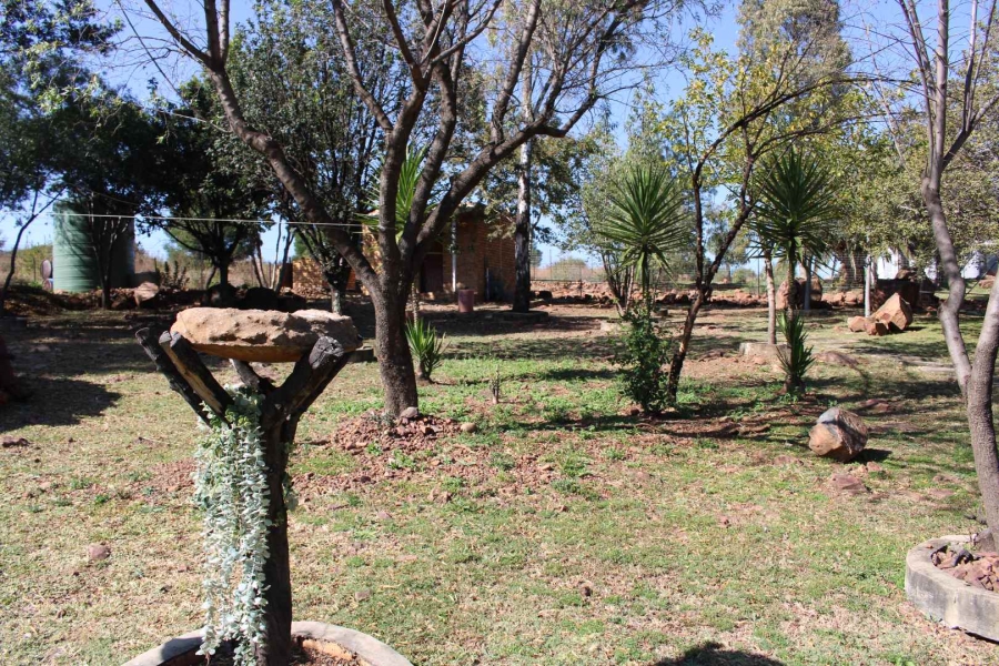 5 Bedroom Property for Sale in Blue Saddle Ranches Gauteng