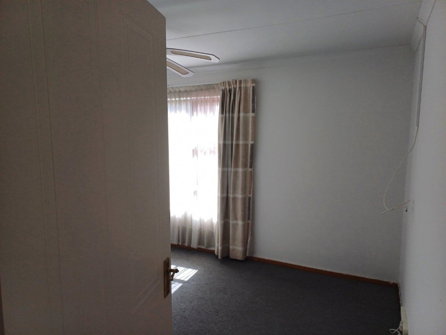 2 Bedroom Property for Sale in Ridgeway Gauteng