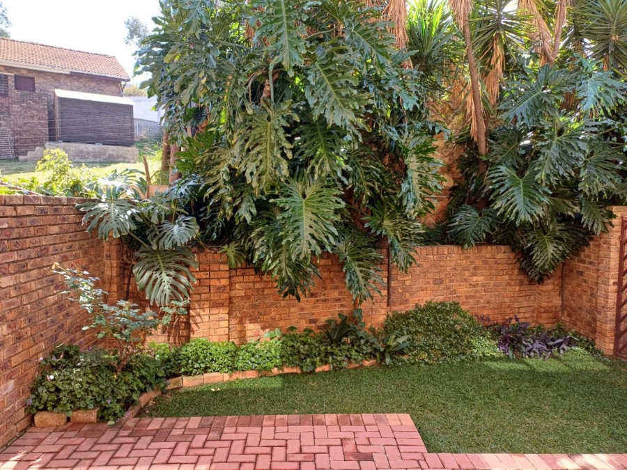 2 Bedroom Property for Sale in Ridgeway Gauteng