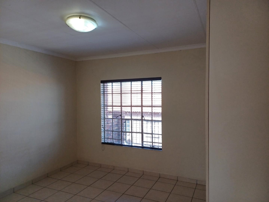 2 Bedroom Property for Sale in Winchester Hills Gauteng
