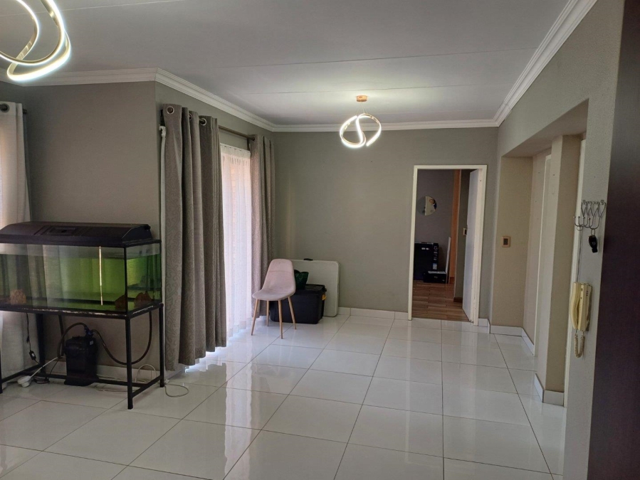 2 Bedroom Property for Sale in Meyersdal Gauteng