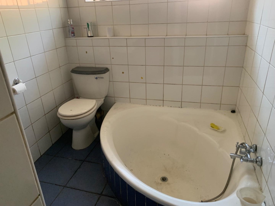 2 Bedroom Property for Sale in Townsview Gauteng