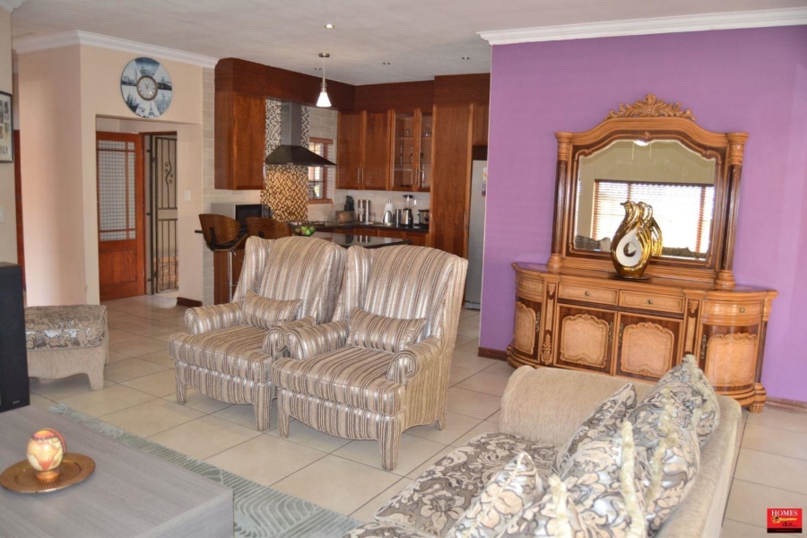 4 Bedroom Property for Sale in Thatchfield Estate Gauteng