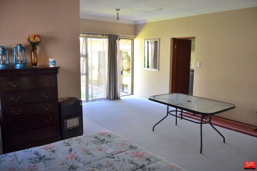 4 Bedroom Property for Sale in Thatchfield Estate Gauteng