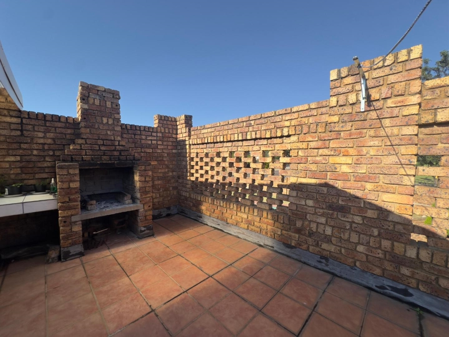 3 Bedroom Property for Sale in Moreleta Park Gauteng