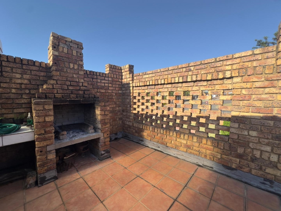 3 Bedroom Property for Sale in Moreleta Park Gauteng