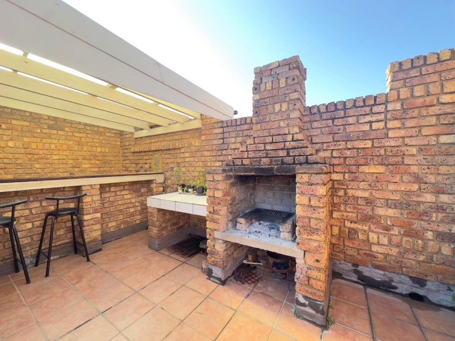 3 Bedroom Property for Sale in Moreleta Park Gauteng