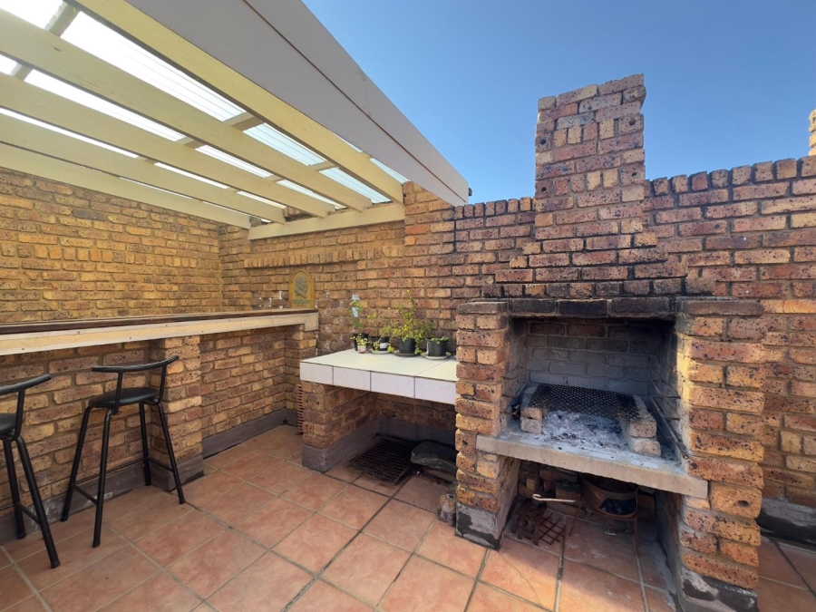 3 Bedroom Property for Sale in Moreleta Park Gauteng