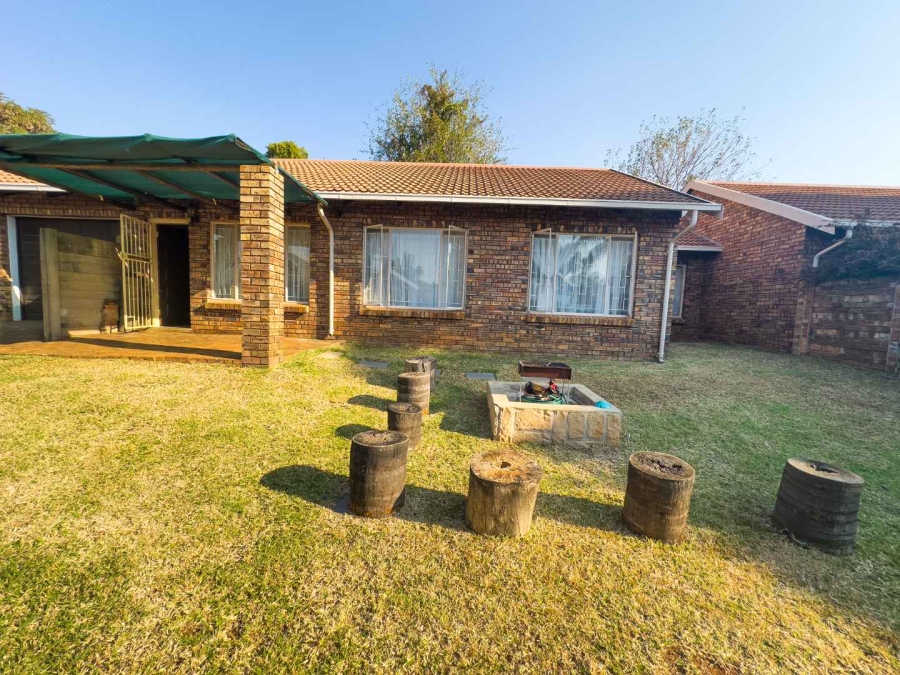 3 Bedroom Property for Sale in Wapadrand Gauteng