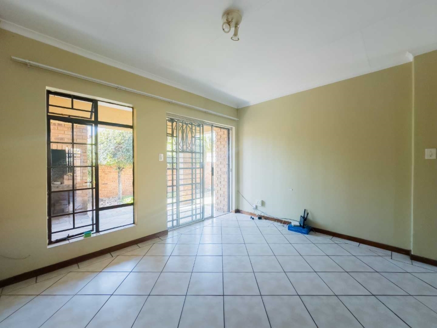 2 Bedroom Property for Sale in Equestria Gauteng
