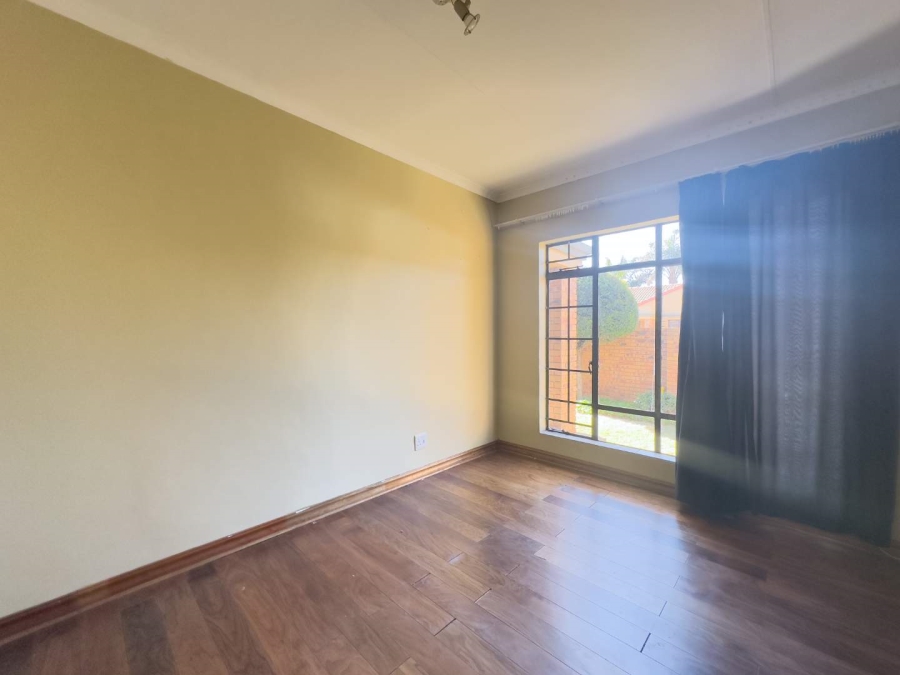 2 Bedroom Property for Sale in Equestria Gauteng